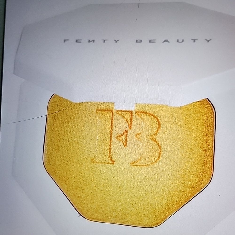 Fenty Beauty Killawatt Freestyle Highlighter in Trophy Wife By Rihanna